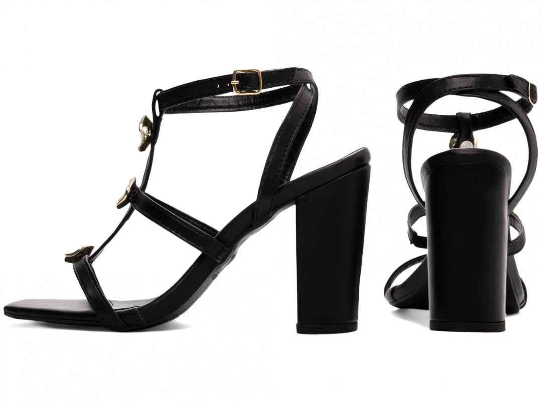 Sandália de Salto Grosso