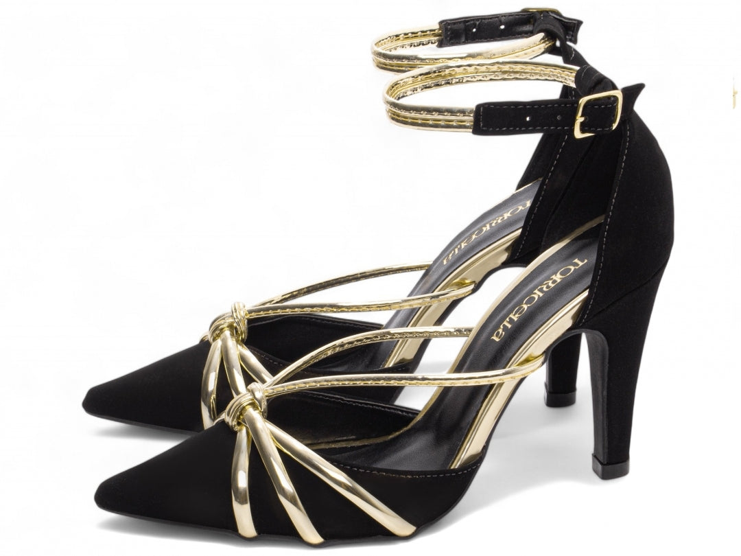 Elegância que Te Leva Além: Descubra o Scarpin Taila que Encanta no Preto