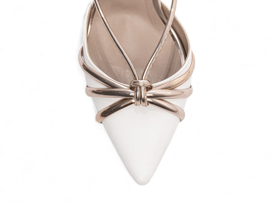 Elegância que Te Leva Além: Descubra o Scarpin Taila que Encanta no Branco