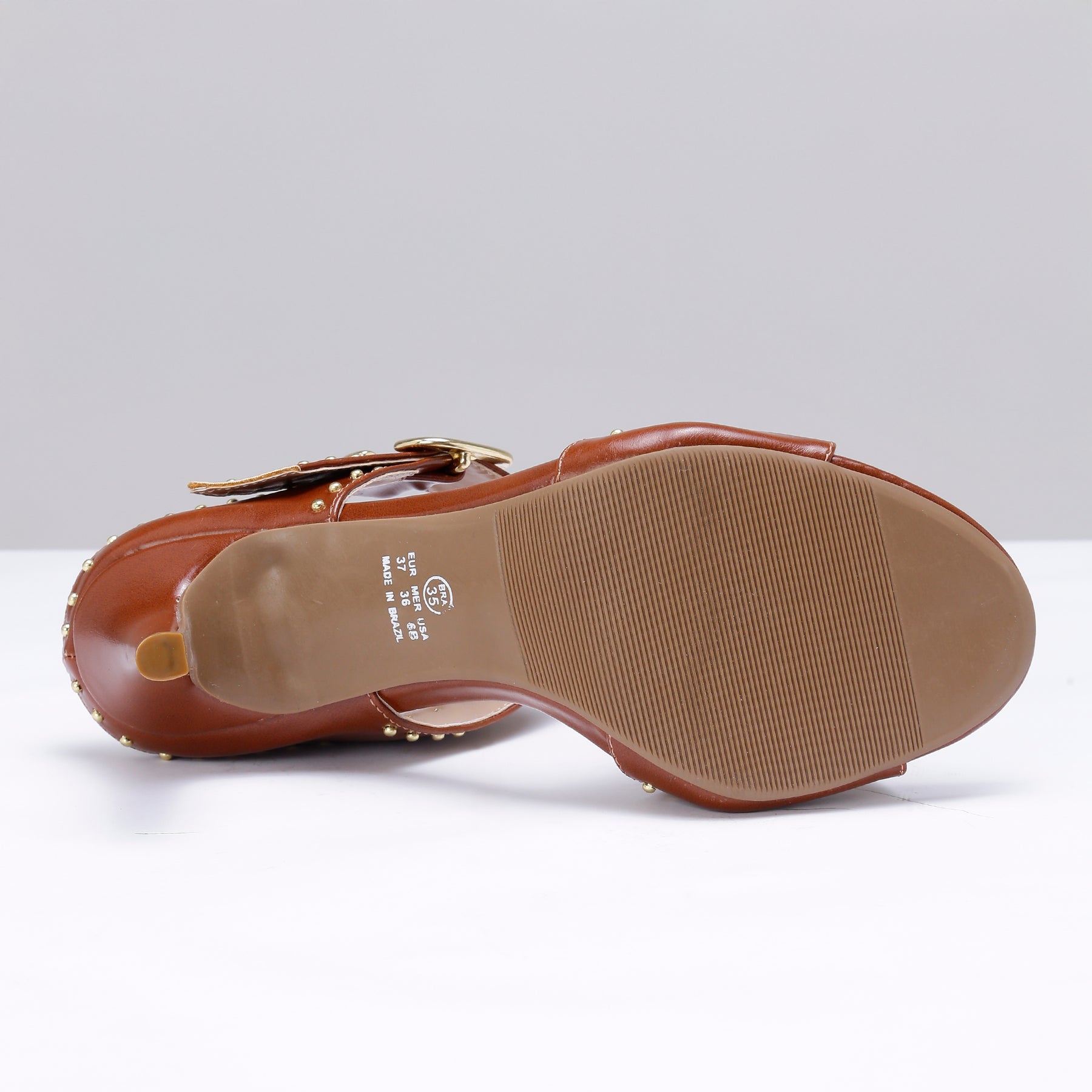 MULE DE SALTO FINO COM TACHAS