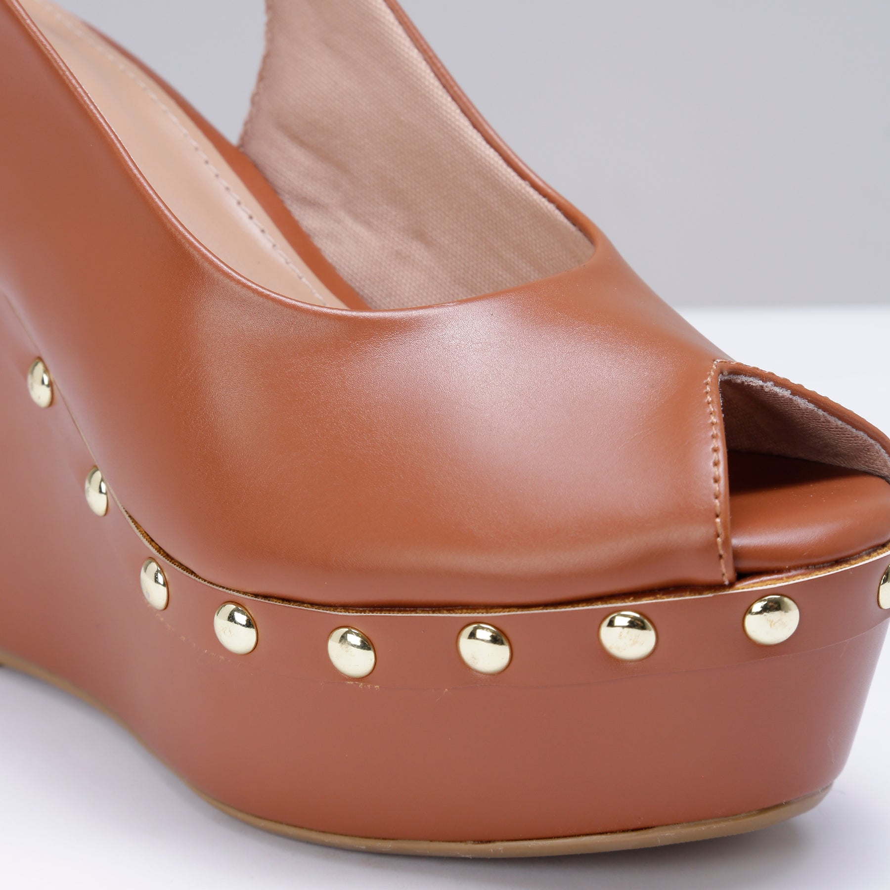 Anabella Marrom com Taxas Peepetoe