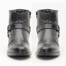 Bota de Cano Curto em Couro