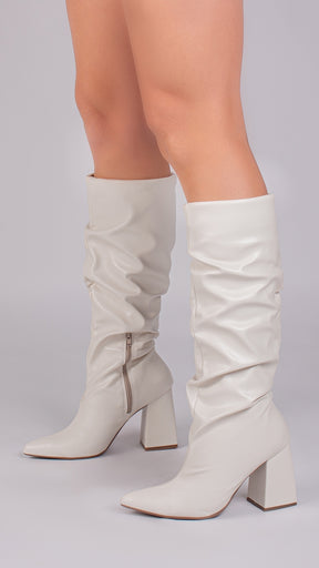 Bota Franzida Branca Mari