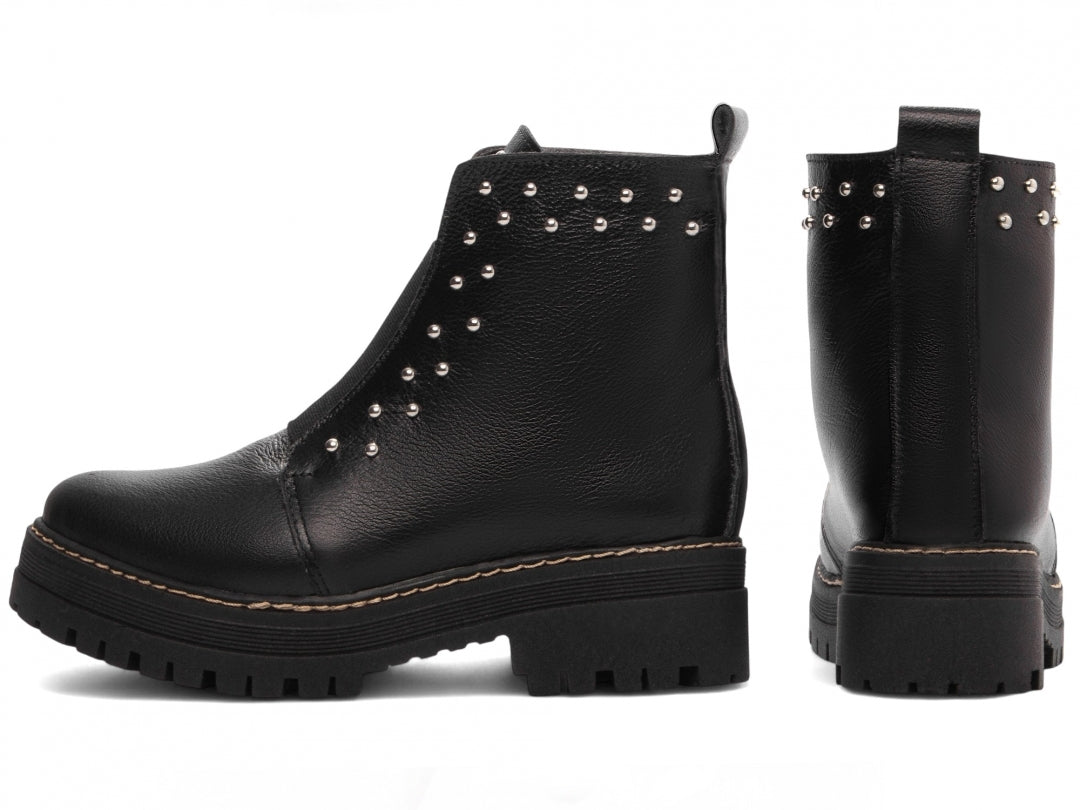 BOTA PRETA ANTONELLA COM ELASTICO E APLIQUES PRATA- COURO LEGITIMO