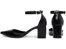 Scarpin Verniz Black & Gold